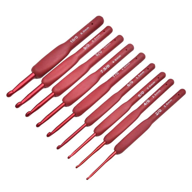 Red Ergonomic Crochet Hooks Set, 2.0–6.0mm, 9-Piece Soft Silicone Handle for Beginners
